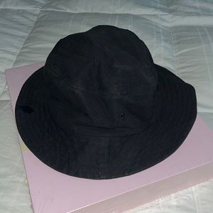 Urban outfitters black cotton bucket hat